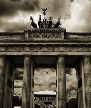 Brandeburg Gate in Berlin.
Photo by Carl Johnson.